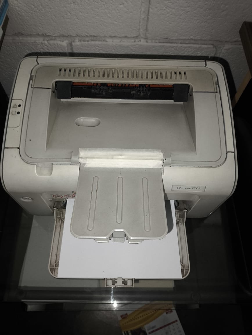 LOTE 21 - Impressora HP LaserJet P1005